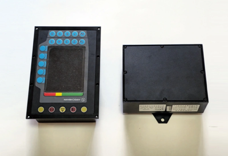 xcmg lmi moment limiter ic4600 monitor computer hc4900 (2)